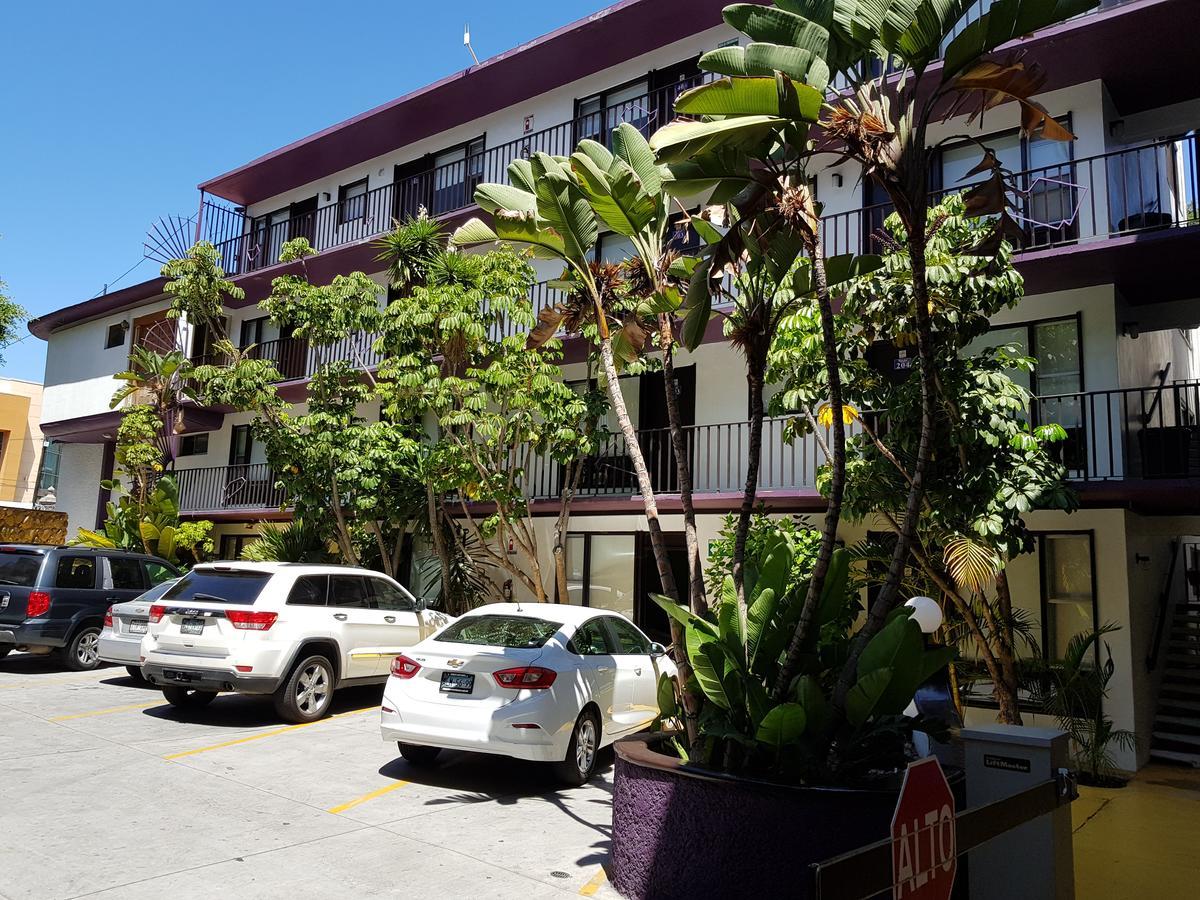 Hotel Suites Royal Tijuana Exterior photo